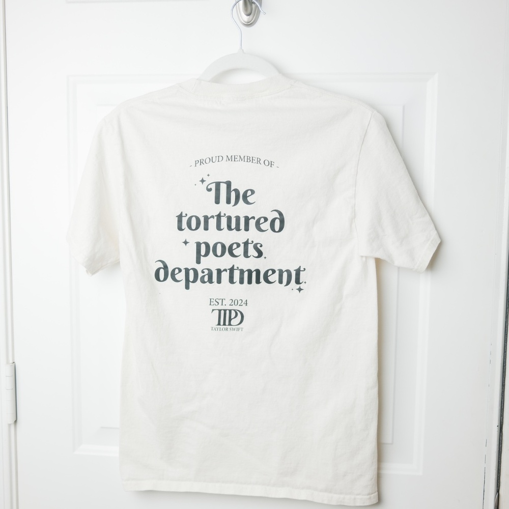Taylor Swift TTPD inspired All fair in love and poetry tshirt - likely small sz - Picture 3 of 3